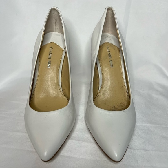 Gianni Bini White Leather Heels - Picture 2 of 7
